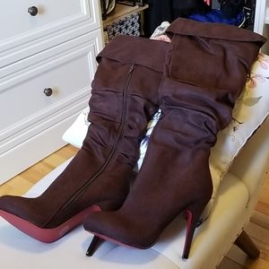 NEW ladies suede boots